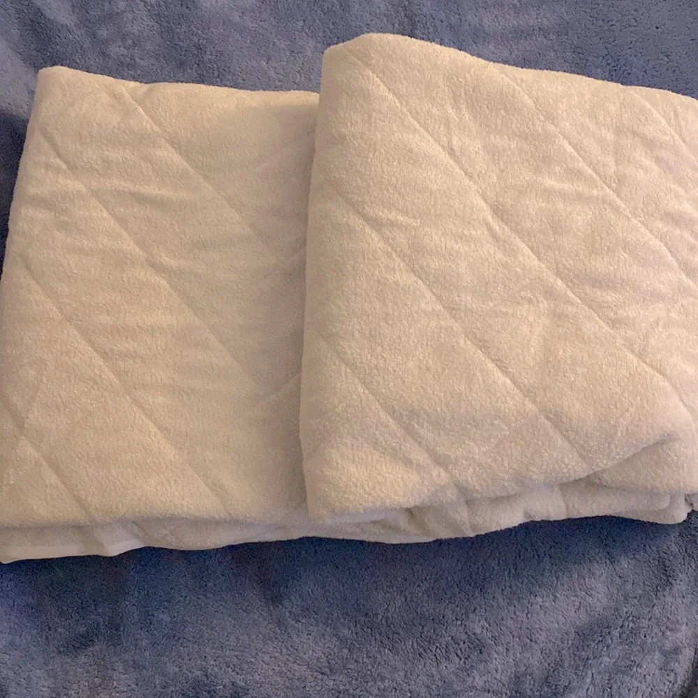 Bundle of 2 Organic Bamboo Crib Baby Mattress Protectors